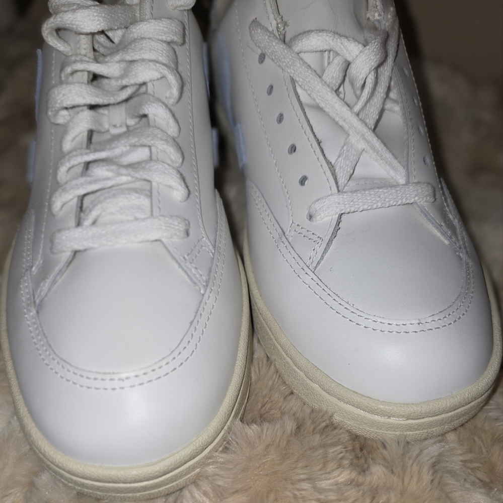 Veja White and Light Blue Athletic Shoes - Picture 7 of 11